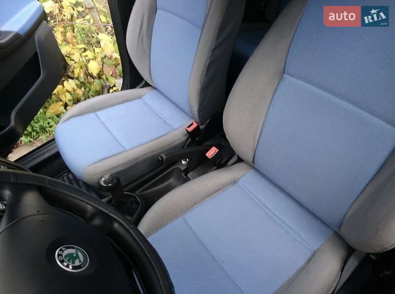 Хэтчбек Skoda Fabia 2008 в Миргороде