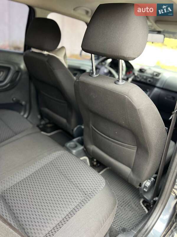 Хетчбек Skoda Fabia 2010 в Тернополі