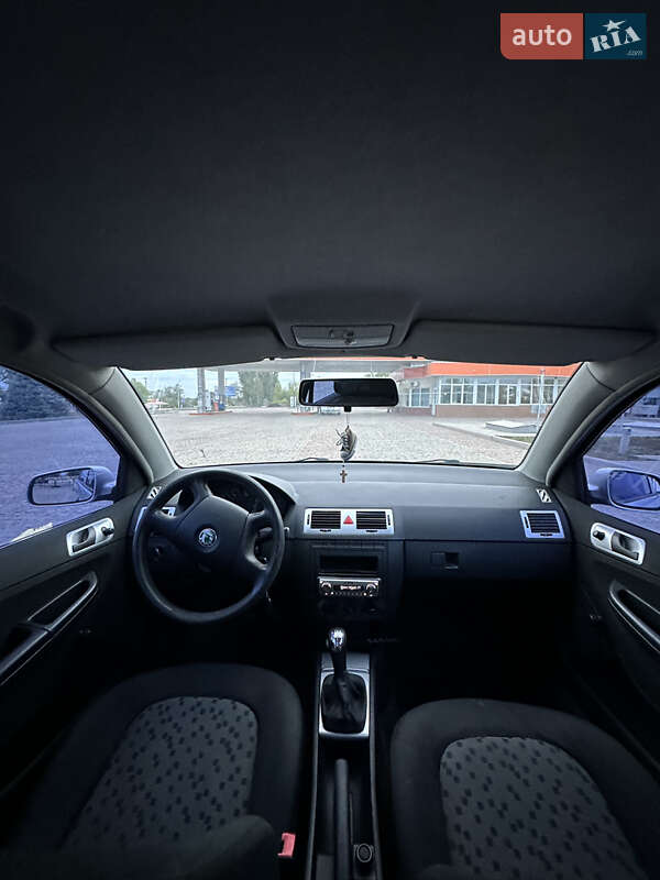 Хетчбек Skoda Fabia 2004 в Первомайську