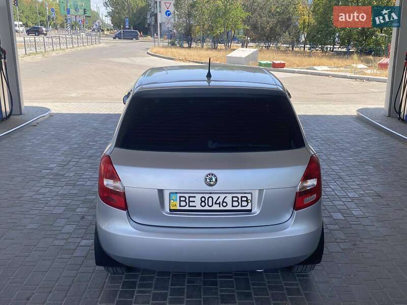 Хэтчбек Skoda Fabia 2008 в Николаеве фото 14 Хэтчбек Skoda Fabia 2008 в Николаеве