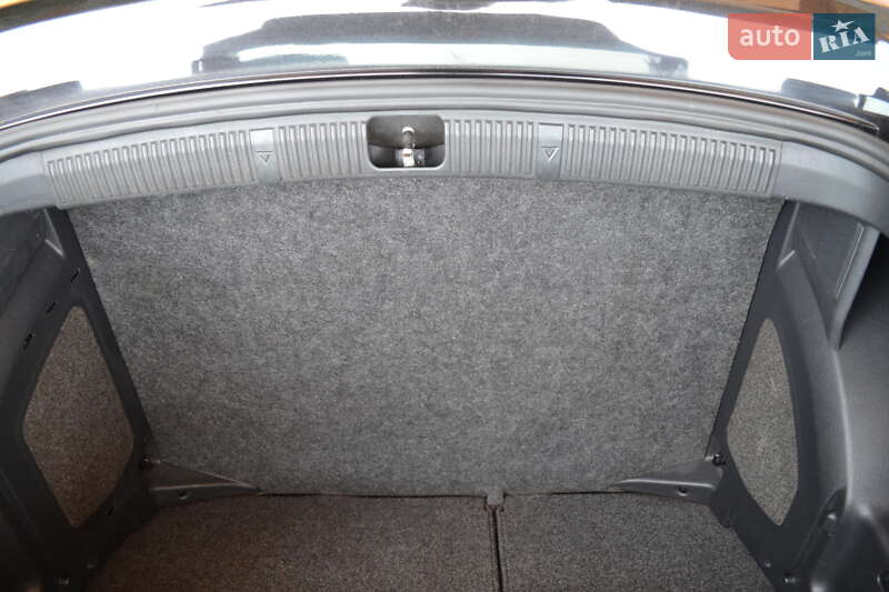 Хэтчбек Skoda Fabia 2008 в Киеве