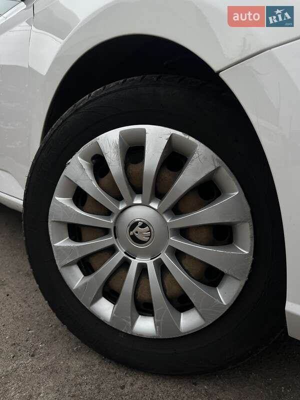 Хэтчбек Skoda Fabia 2019 в Сумах