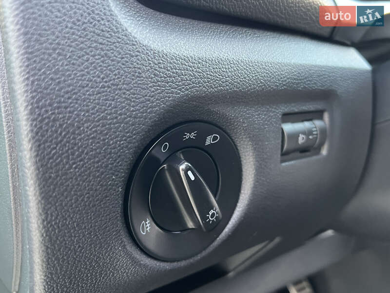 Хетчбек Skoda Fabia 2011 в Луцьку фото 64 Хетчбек Skoda Fabia 2011 в Луцьку