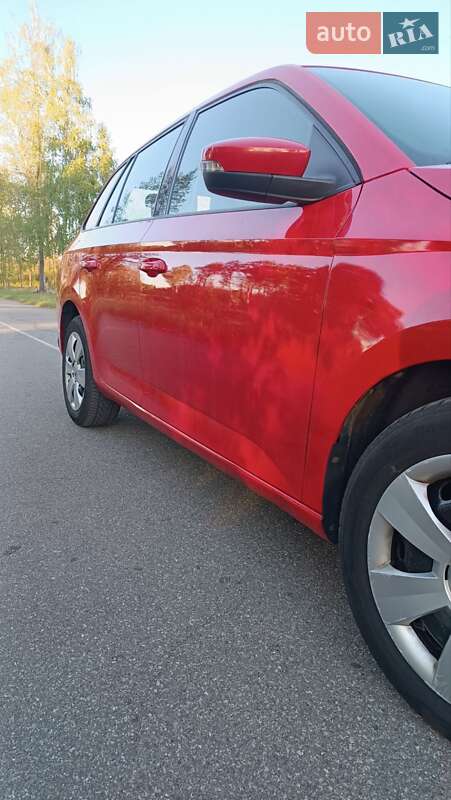 Универсал Skoda Fabia 2015 в Киеве фото 13 Универсал Skoda Fabia 2015 в Киеве
