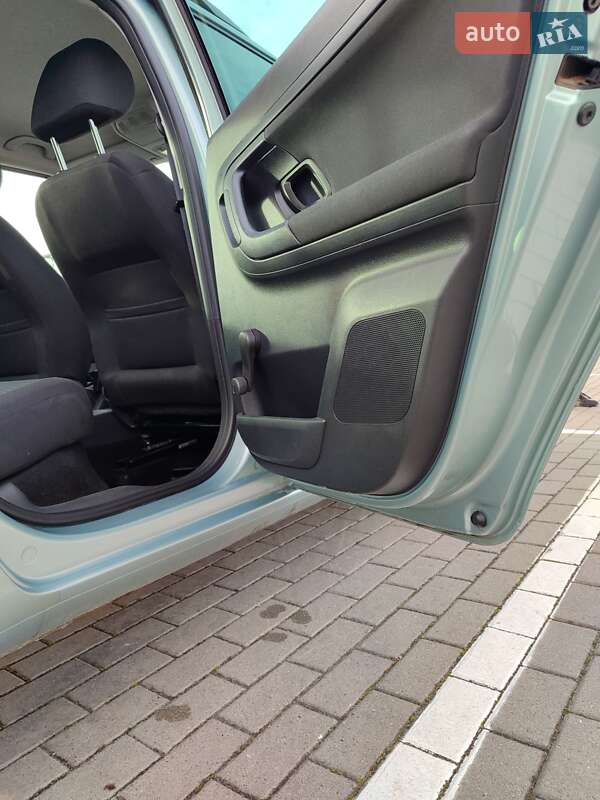 Універсал Skoda Fabia 2010 в Володимирі