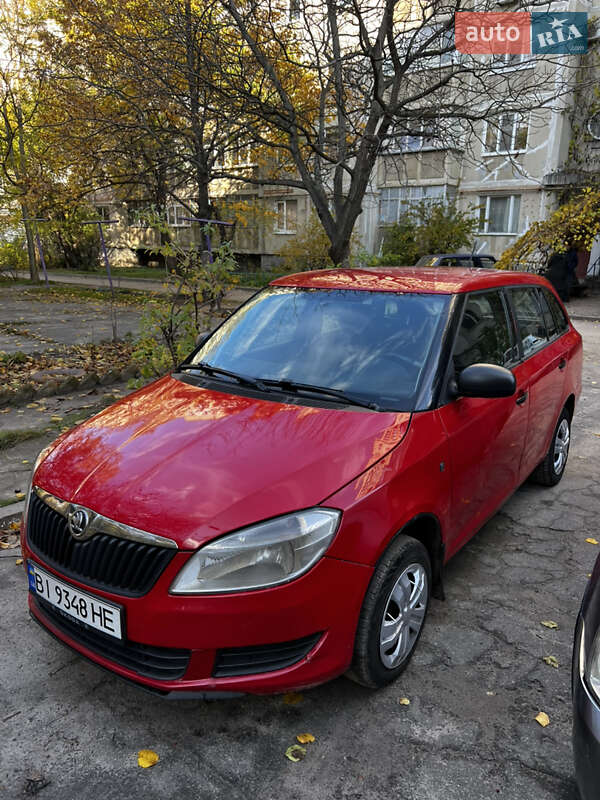 Универсал Skoda Fabia 2013 в Кременчуге фото 2 Универсал Skoda Fabia 2013 в Кременчуге