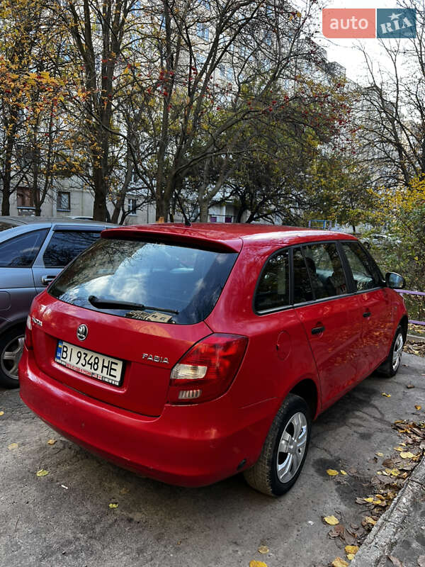 Универсал Skoda Fabia 2013 в Кременчуге фото 3 Универсал Skoda Fabia 2013 в Кременчуге