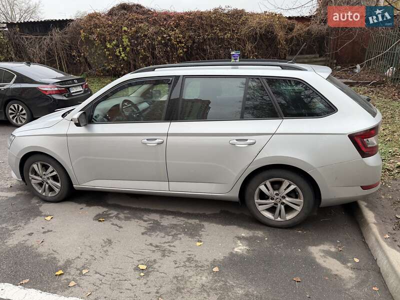 Универсал Skoda Fabia 2021 в Киеве фото 9 Универсал Skoda Fabia 2021 в Киеве