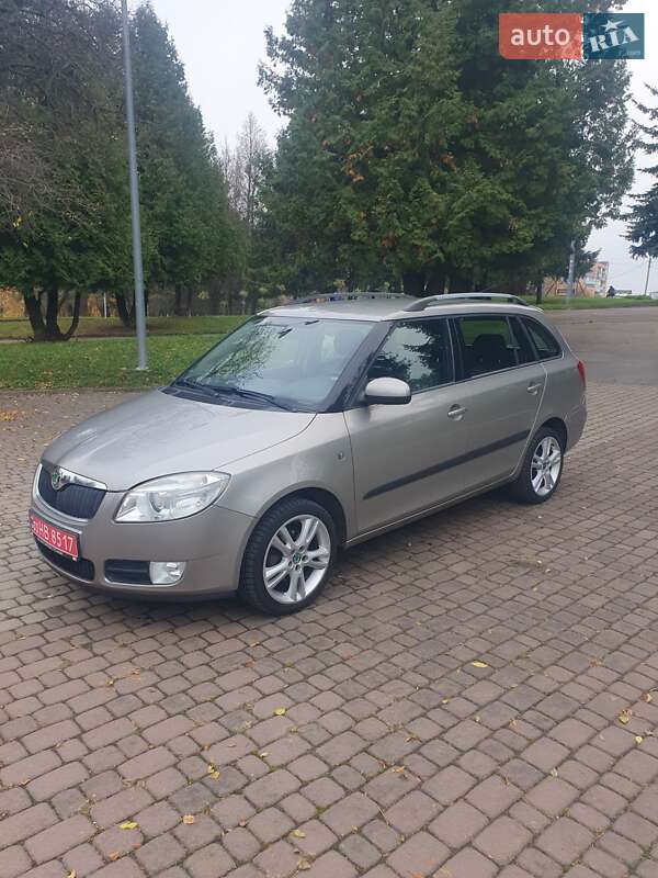 Универсал Skoda Fabia 2008 в Ровно фото 12 Универсал Skoda Fabia 2008 в Ровно