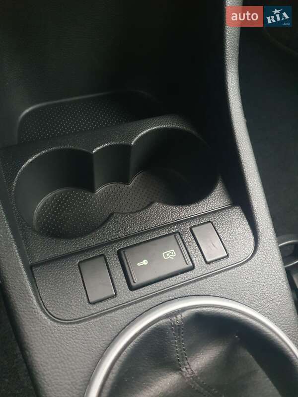 Универсал Skoda Fabia 2008 в Ровно фото 58 Универсал Skoda Fabia 2008 в Ровно