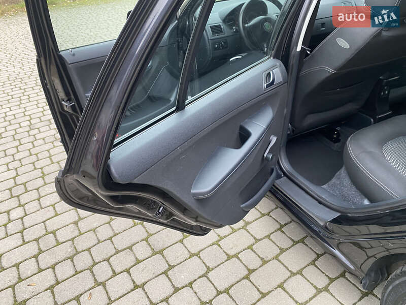 Универсал Skoda Fabia 2006 в Ивано-Франковске фото 25 Универсал Skoda Fabia 2006 в Ивано-Франковске