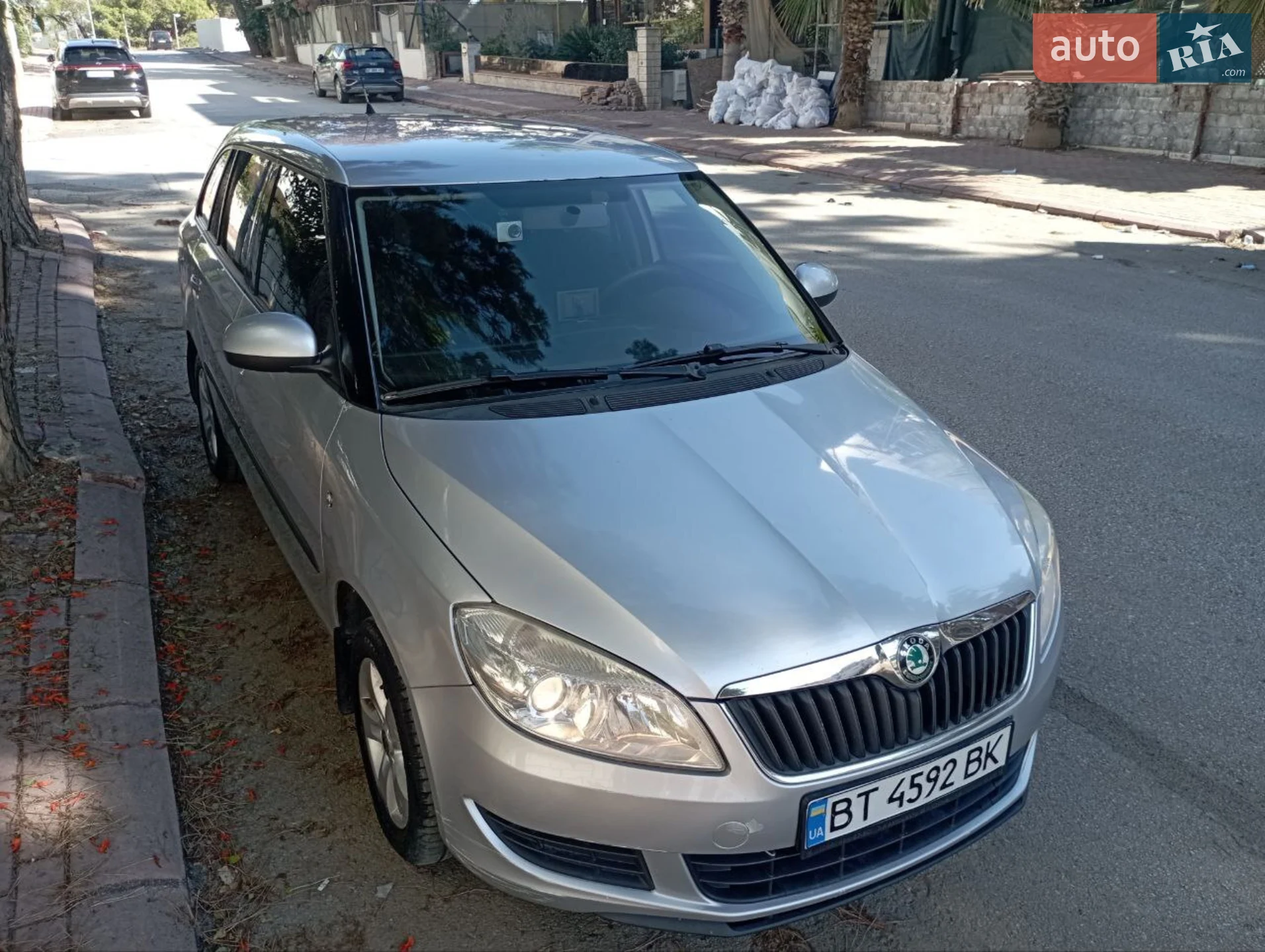 2011 Skoda Fabia - мініатюра 3