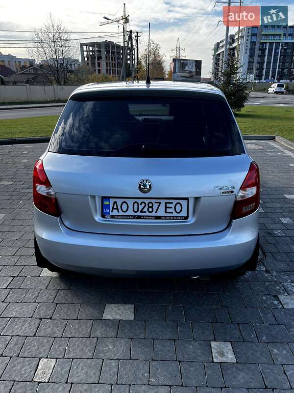 Хэтчбек Skoda Fabia 2008 в Ужгороде