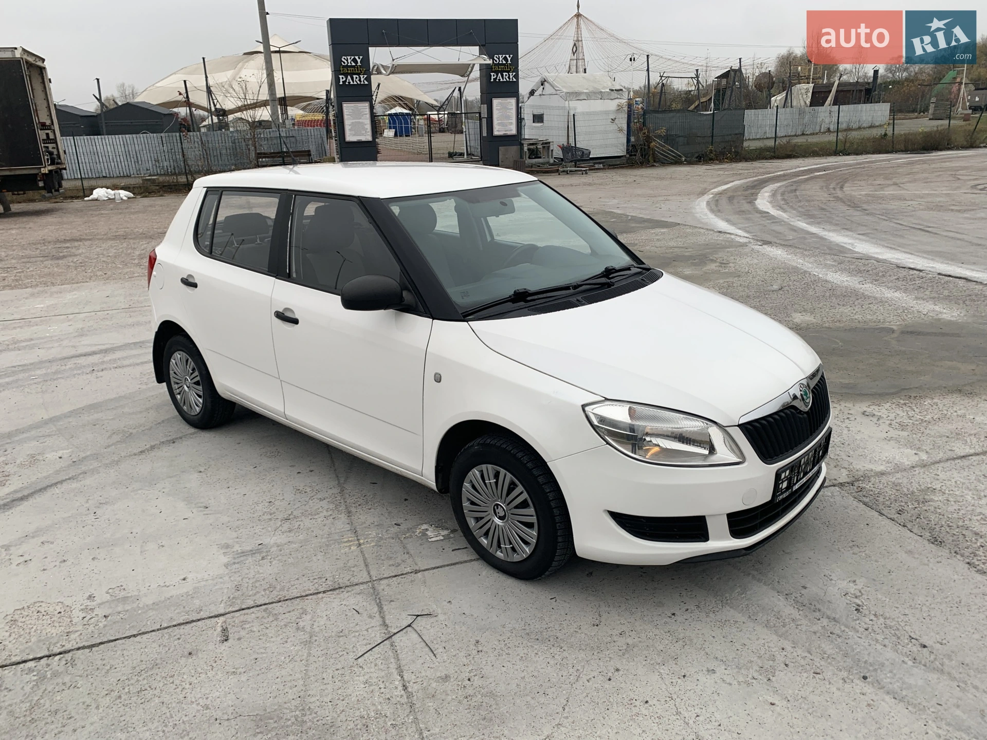 2011 Skoda Fabia - мініатюра 32