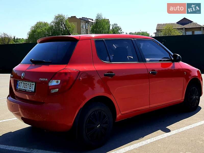 Хэтчбек Skoda Fabia 2013 в Ивано-Франковске фото 4 Хэтчбек Skoda Fabia 2013 в Ивано-Франковске