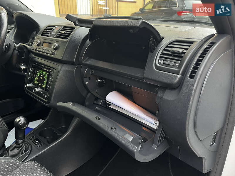 Универсал Skoda Fabia 2011 в Луцке фото 34 Универсал Skoda Fabia 2011 в Луцке