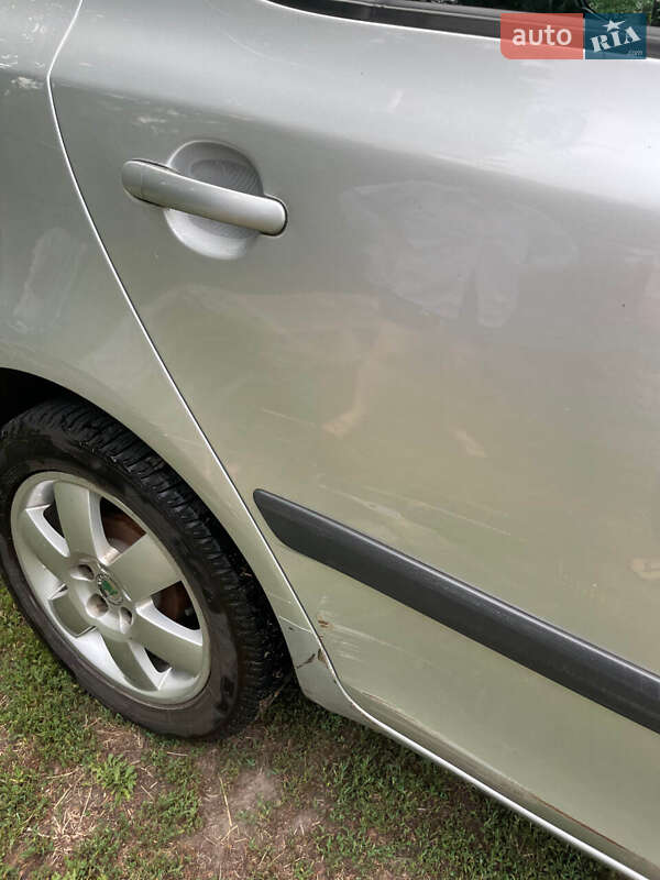 Хетчбек Skoda Fabia 2011 в Ніжині фото 13 Хетчбек Skoda Fabia 2011 в Ніжині