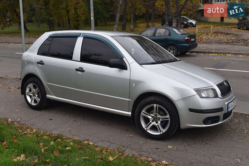 Хэтчбек Skoda Fabia 2006 в Киеве фото 3 Хэтчбек Skoda Fabia 2006 в Киеве