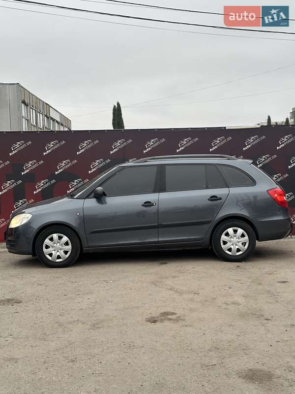 Універсал Skoda Fabia 2009 в Сумах