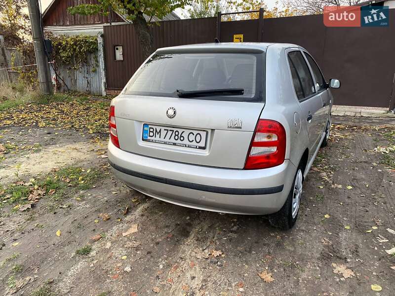 Хэтчбек Skoda Fabia 2004 в Сумах