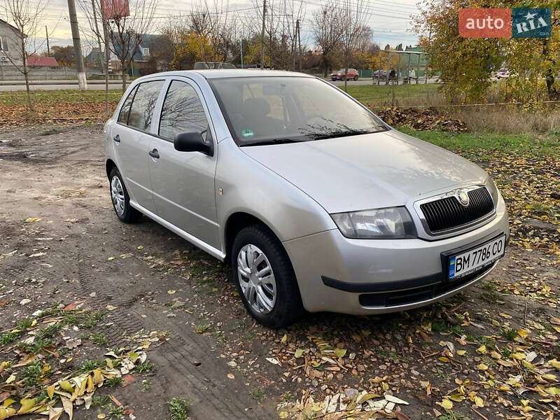 Хэтчбек Skoda Fabia 2004 в Сумах