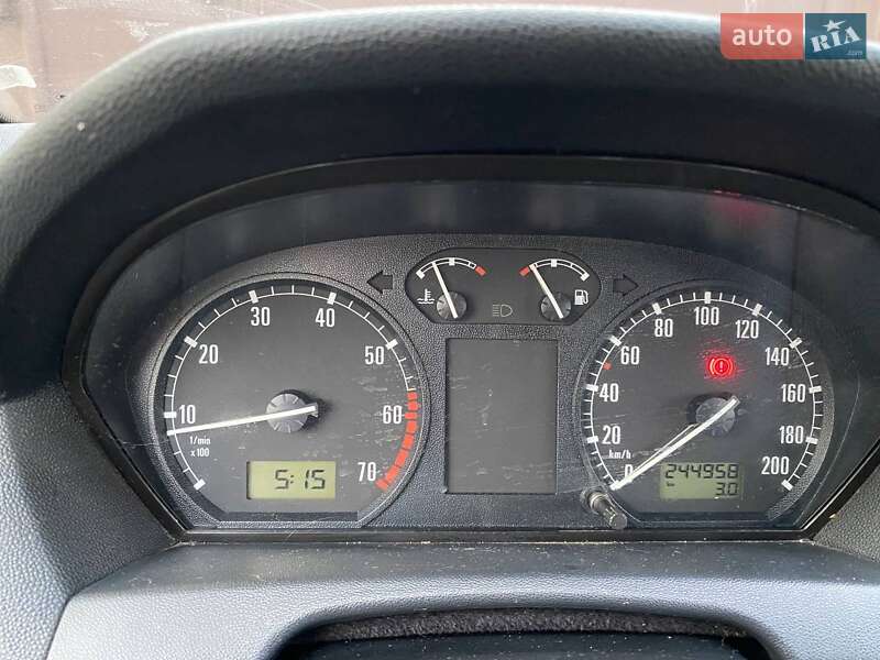 Хэтчбек Skoda Fabia 2004 в Сумах