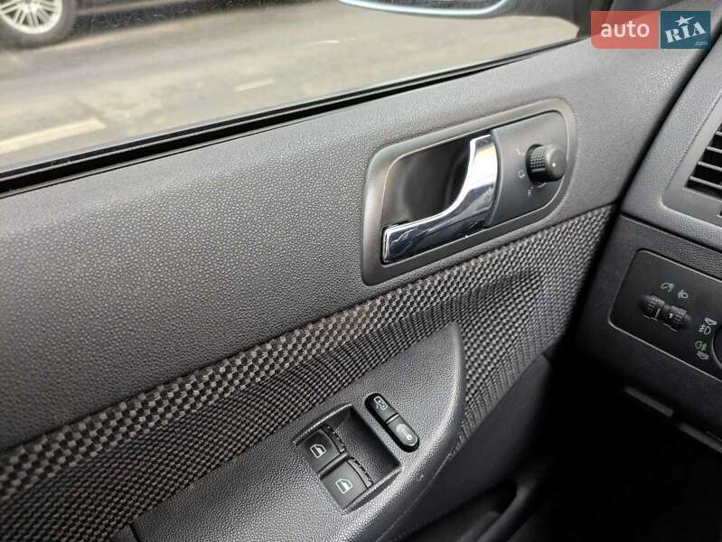 Универсал Skoda Fabia 2006 в Полтаве