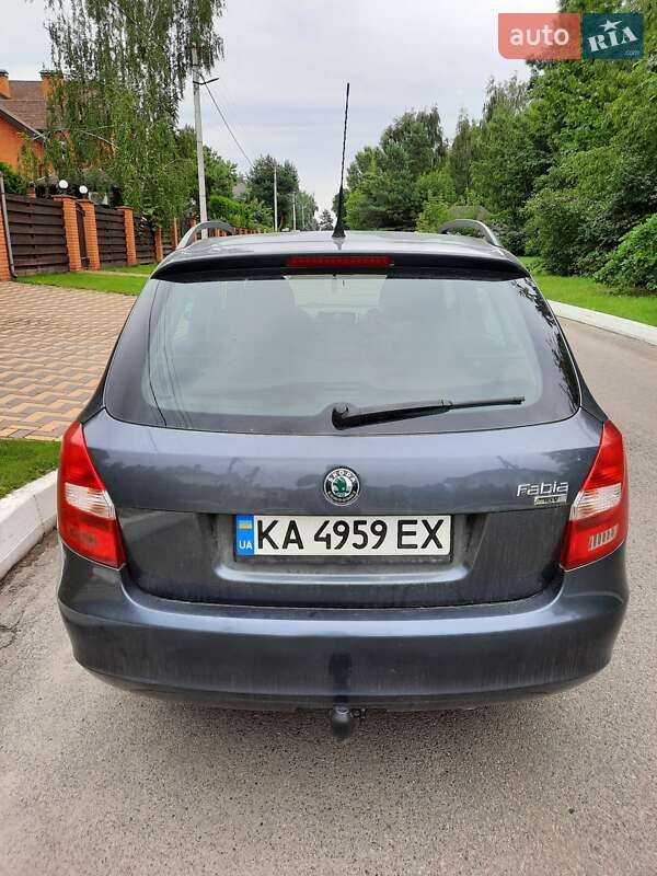 Универсал Skoda Fabia 2008 в Киеве