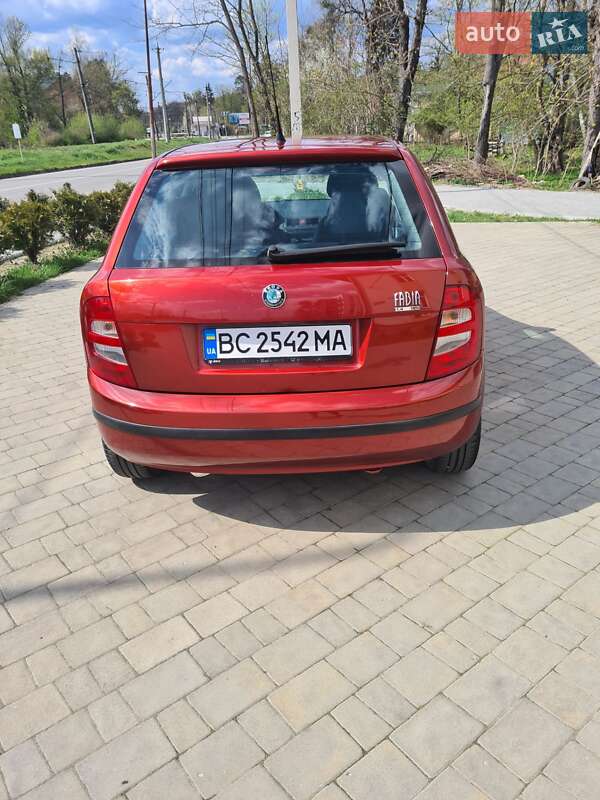 Хэтчбек Skoda Fabia 2001 в Львове