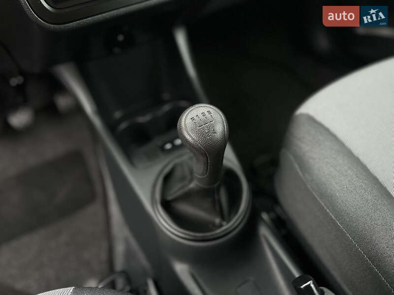 Хэтчбек Skoda Fabia 2009 в Виннице