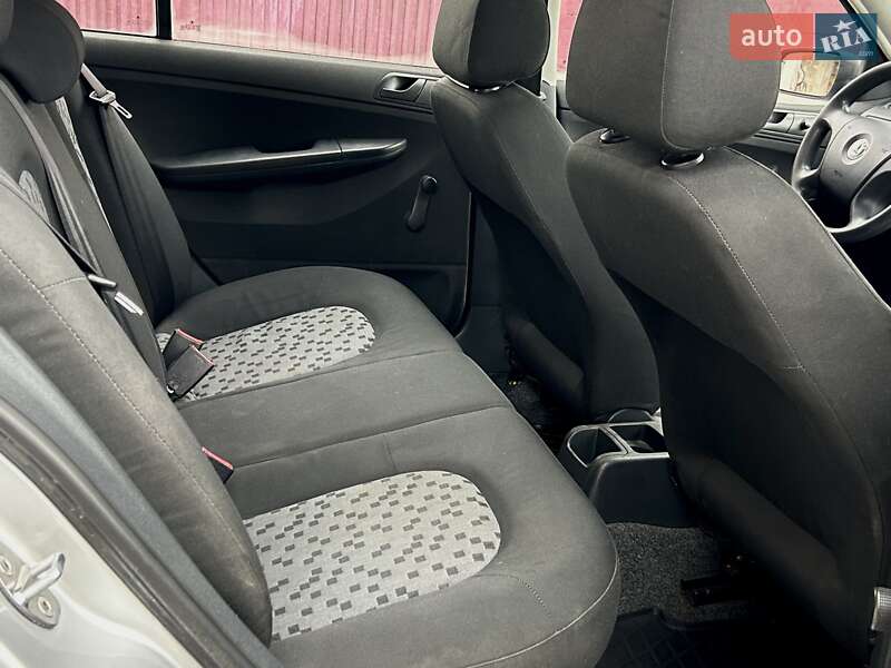 Универсал Skoda Fabia 2006 в Тернополе