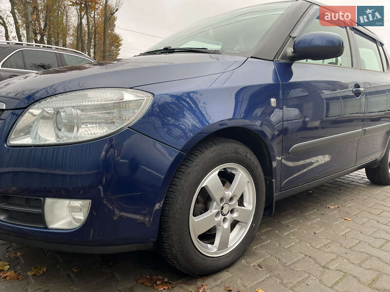 Хэтчбек Skoda Fabia 2008 в Виннице