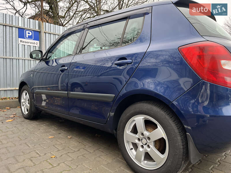 Хэтчбек Skoda Fabia 2008 в Виннице