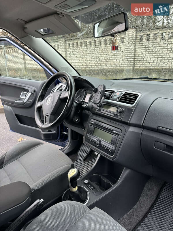 Хэтчбек Skoda Fabia 2008 в Виннице