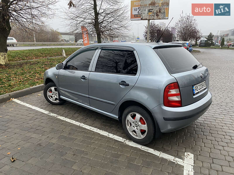 Хэтчбек Skoda Fabia 2004 в Виннице