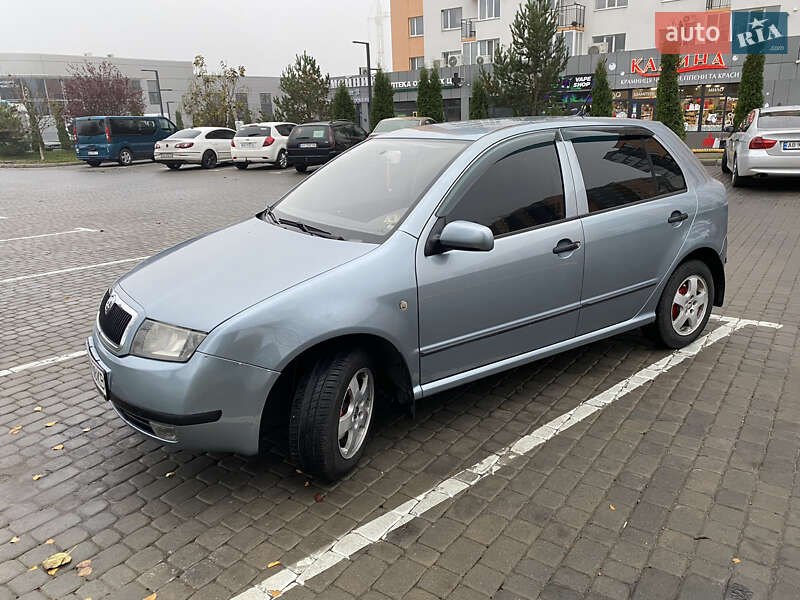Хэтчбек Skoda Fabia 2004 в Виннице