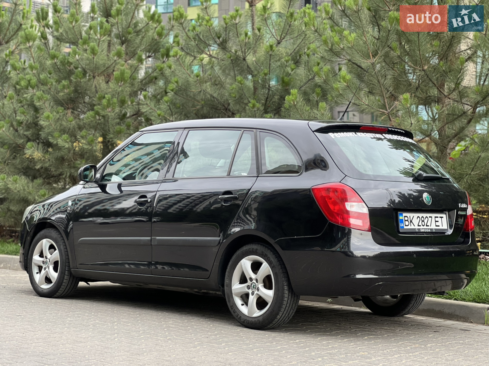 2011 Skoda Fabia - мініатюра 16