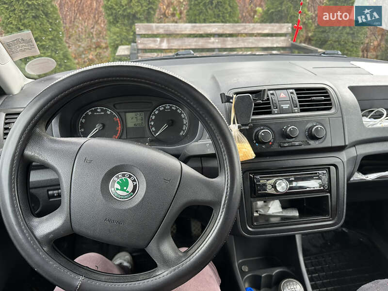 Универсал Skoda Fabia 2009 в Надворной