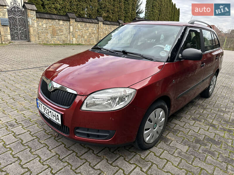 Универсал Skoda Fabia 2009 в Надворной