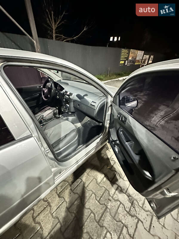 Хетчбек Skoda Fabia 2006 в Хмельницькому