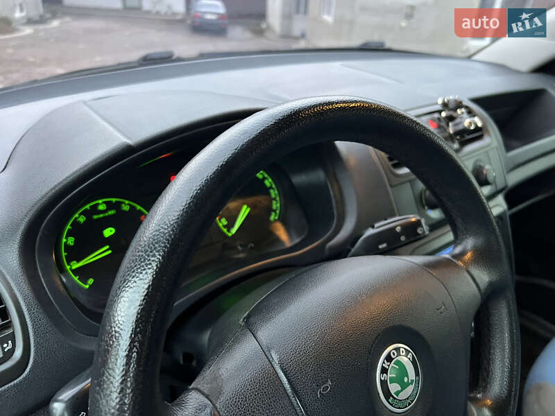 Хетчбек Skoda Fabia 2007 в Гусятині