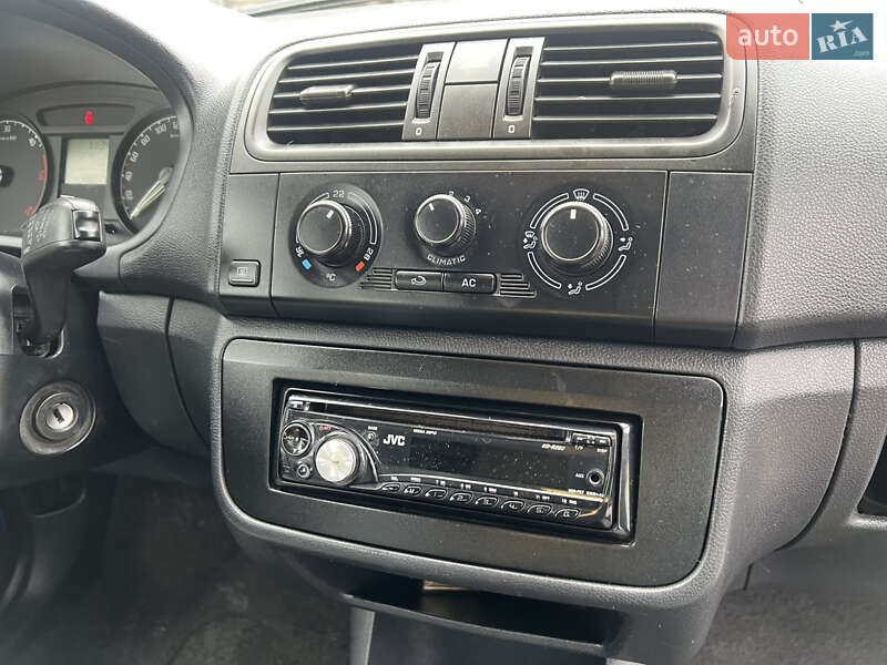 Универсал Skoda Fabia 2010 в Умани фото 9 Универсал Skoda Fabia 2010 в Умани