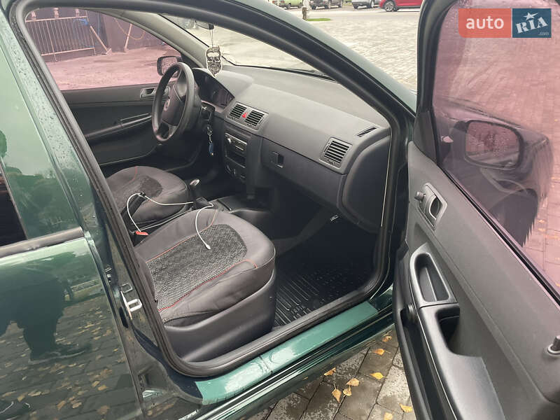 Хетчбек Skoda Fabia 2005 в Миргороді