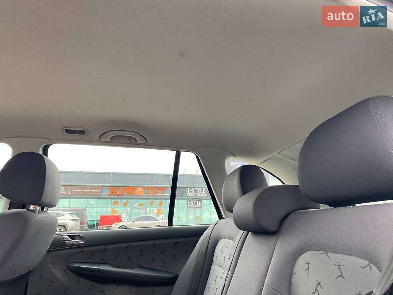 Універсал Skoda Fabia 2003 в Софіївській Борщагівці фото 5 Універсал Skoda Fabia 2003 в Софіївській Борщагівці