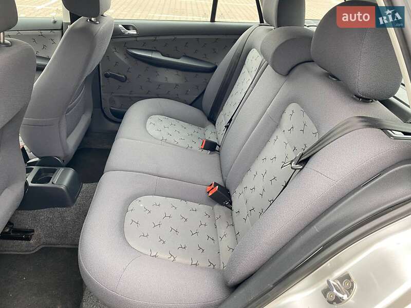 Універсал Skoda Fabia 2003 в Софіївській Борщагівці фото 7 Універсал Skoda Fabia 2003 в Софіївській Борщагівці