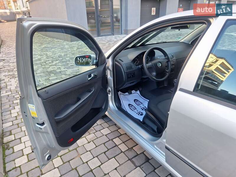 Хэтчбек Skoda Fabia 2007 в Ивано-Франковске фото 47 Хэтчбек Skoda Fabia 2007 в Ивано-Франковске