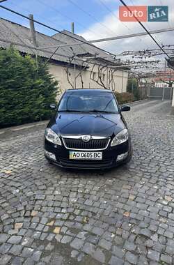 Хетчбек Skoda Fabia 2012 в Виноградові
