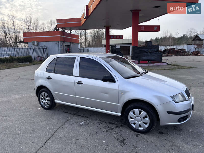 Хэтчбек Skoda Fabia 2006 в Иванкове