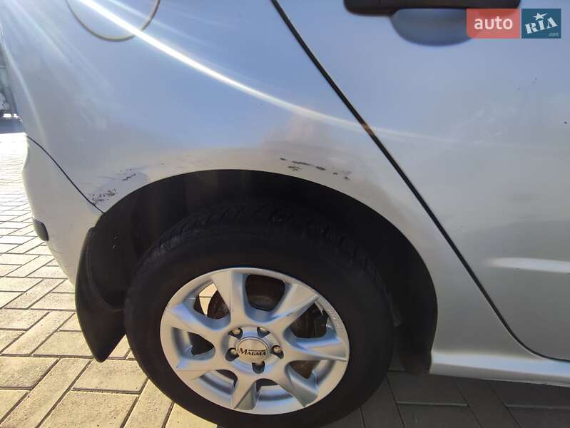 Хетчбек Skoda Fabia 2005 в Миколаєві