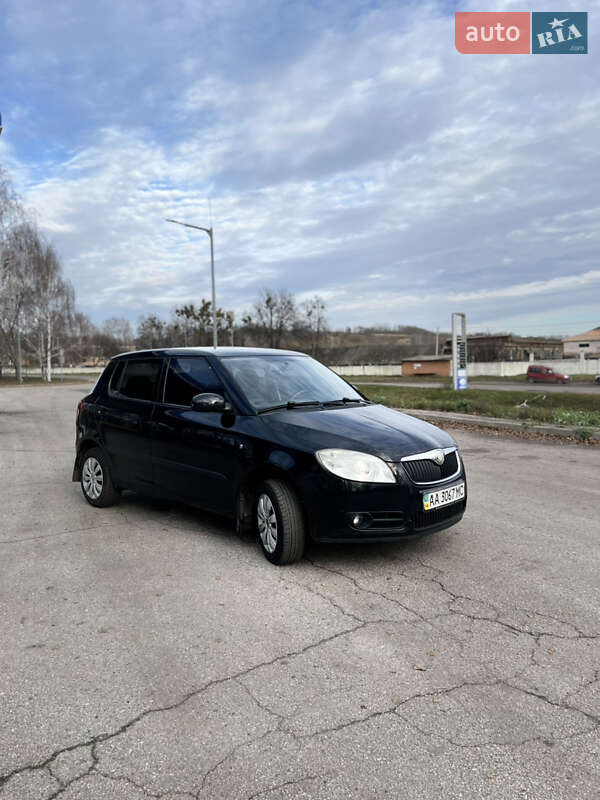 Хэтчбек Skoda Fabia 2008 в Ромнах фото 3 Хэтчбек Skoda Fabia 2008 в Ромнах